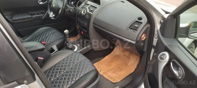 Renault Megane-10