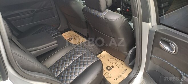 Renault Megane-11