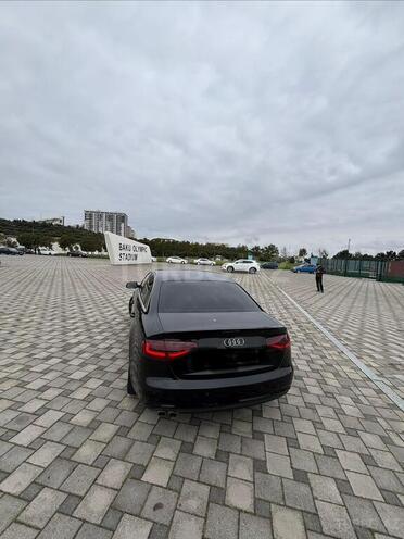 Audi A4-4