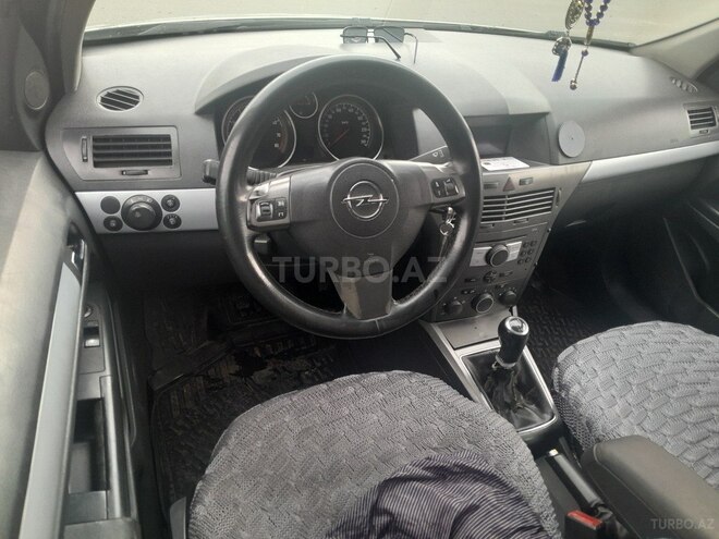 Opel Astra-4