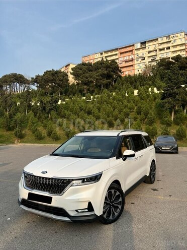 Kia Carnival-2