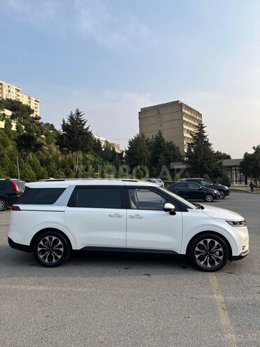 Kia Carnival-4