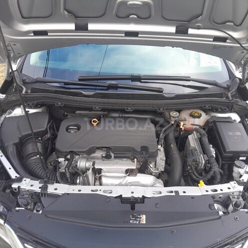 Chevrolet Cruze-14