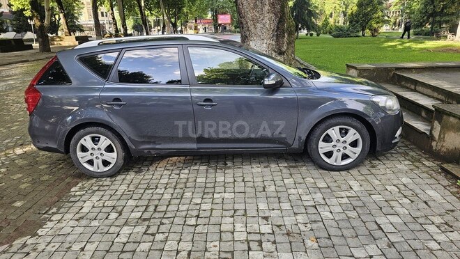 Kia Ceed SW-2