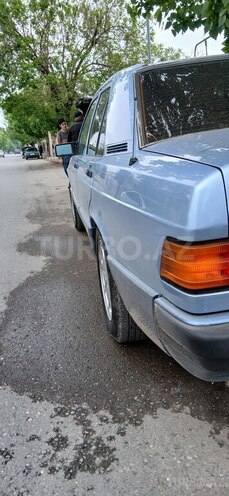 Mercedes 190-7