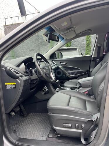 Hyundai Santa Fe-11