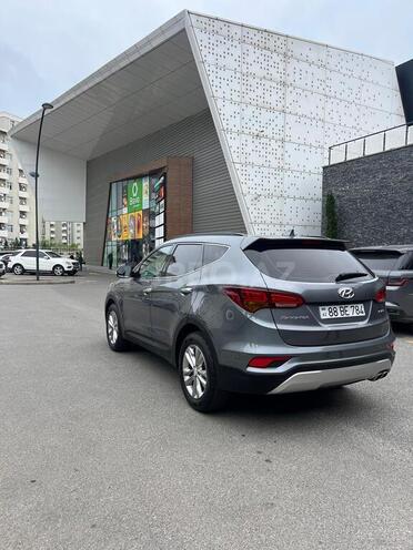 Hyundai Santa Fe-3