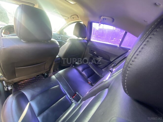 Chevrolet Cruze-5