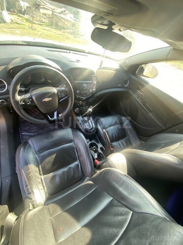 Chevrolet Cruze-4