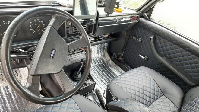 LADA (VAZ) 2107-4