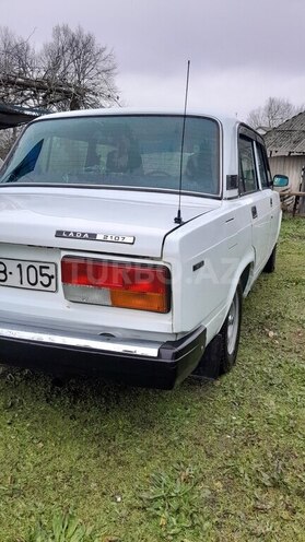 LADA (VAZ) 2107-6
