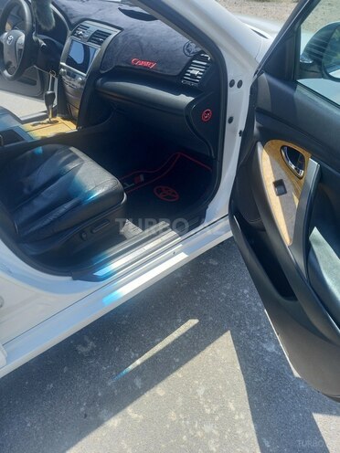 Toyota Camry-3