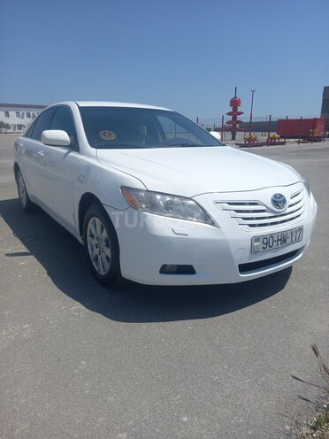 Toyota Camry-9