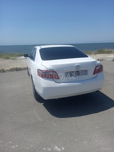 Toyota Camry-12