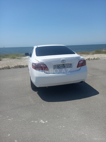 Toyota Camry-13