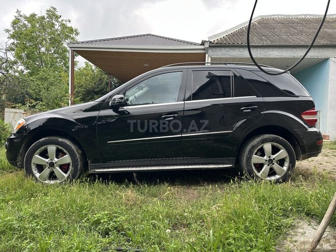 Mercedes ML 300 4MATIC-7
