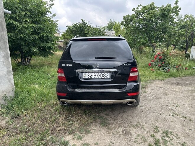 Mercedes ML 300 4MATIC-5