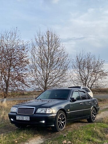 Mercedes C 240-1