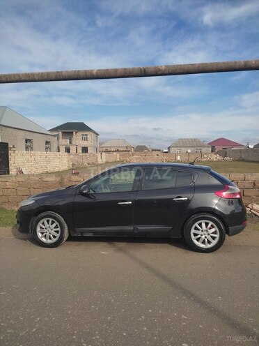 Renault Megane-13