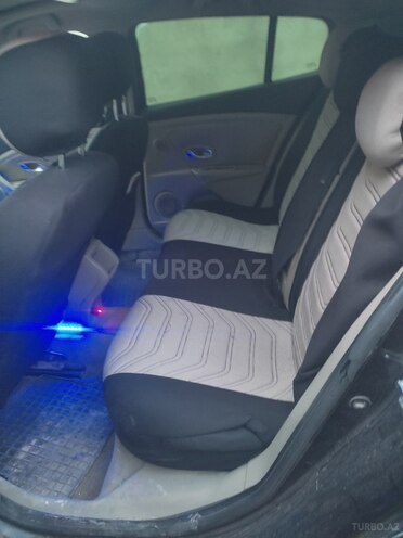 Renault Megane-5