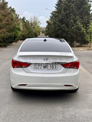 Hyundai Sonata-10