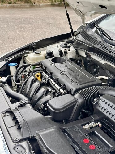 Hyundai Sonata-12