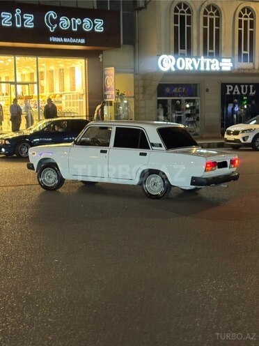LADA (VAZ) 2107-2