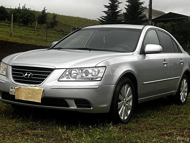 Hyundai Sonata-1
