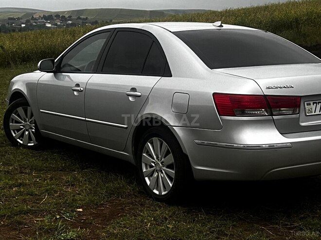 Hyundai Sonata-4