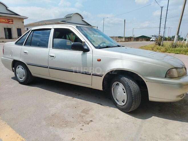 Daewoo Nexia-2