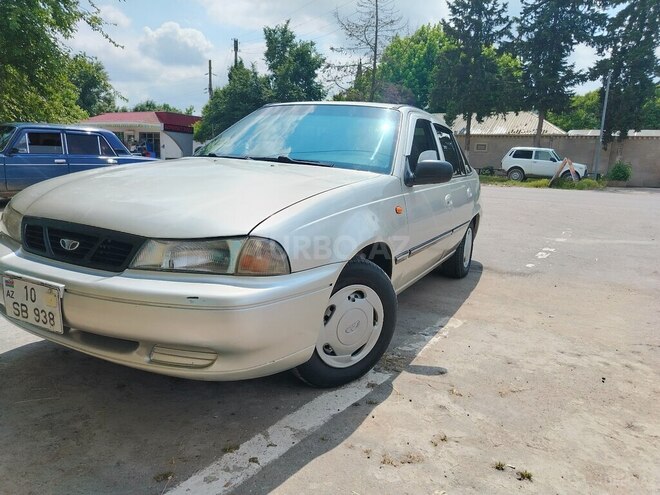Daewoo Nexia-1