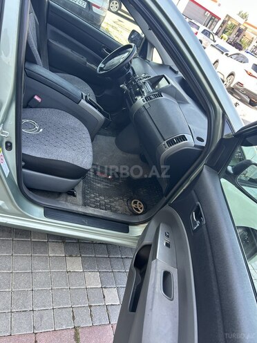 Toyota Prius-9