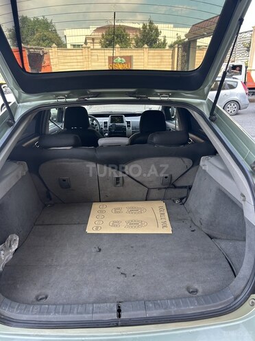 Toyota Prius-10