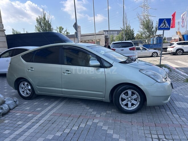 Toyota Prius-6