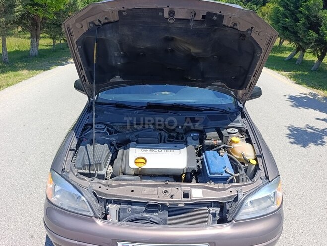 Opel Astra-12