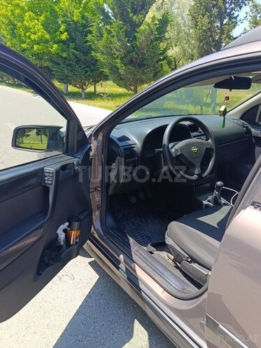 Opel Astra-11