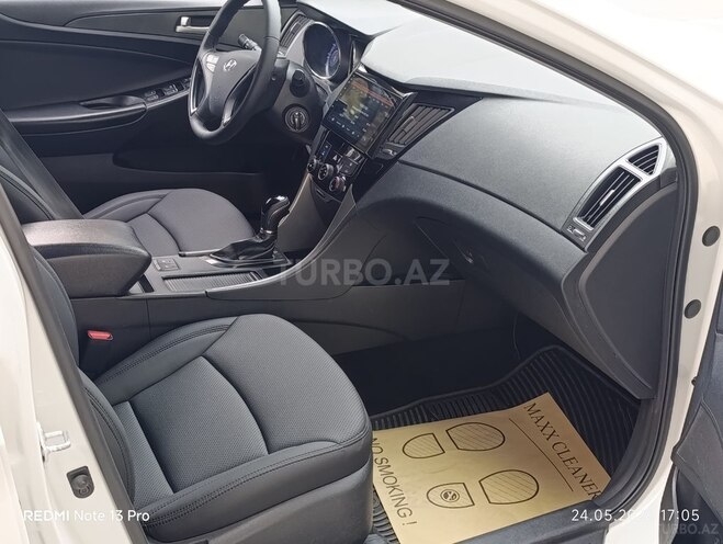 Hyundai Sonata-8