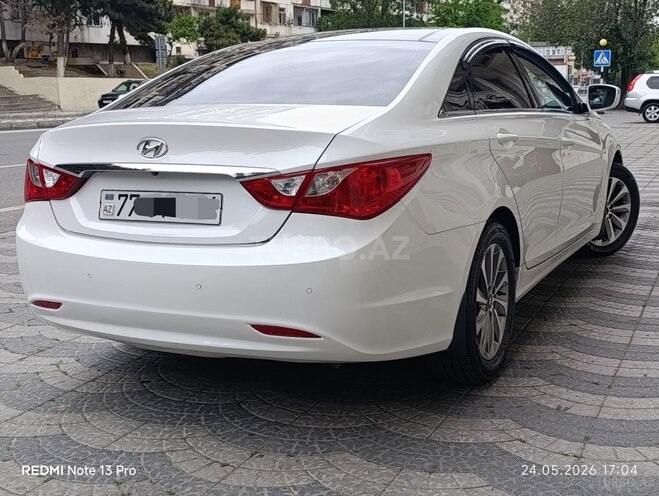 Hyundai Sonata-10