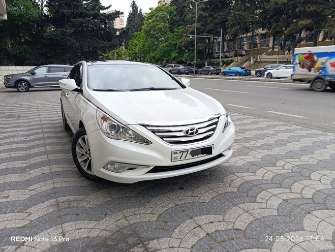 Hyundai Sonata-13