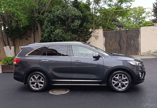 Kia Sorento-8
