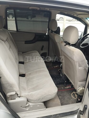 Opel Zafira-4