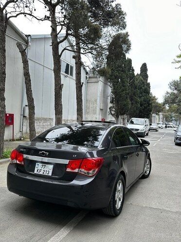 Chevrolet Cruze-6