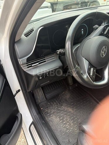 Hyundai Grandeur-10