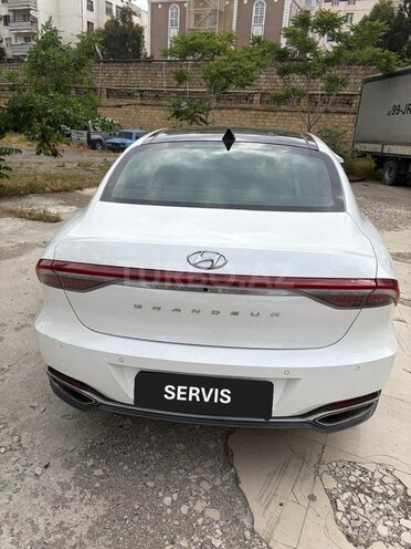 Hyundai Grandeur-2