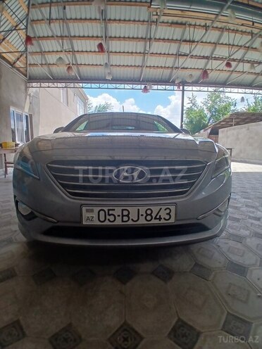 Hyundai Sonata-1