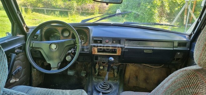 GAZ 24 "Volga"-5