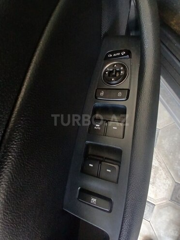 Hyundai Sonata-4