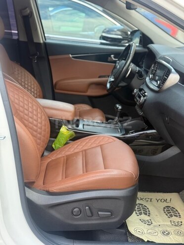 Kia Sorento-12
