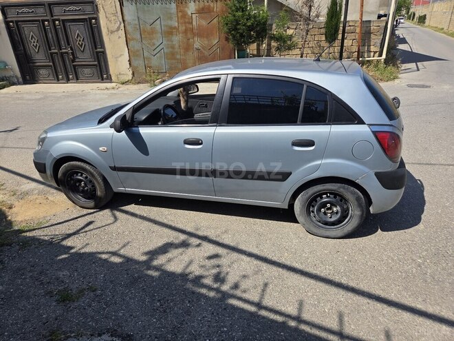 Kia Rio-6