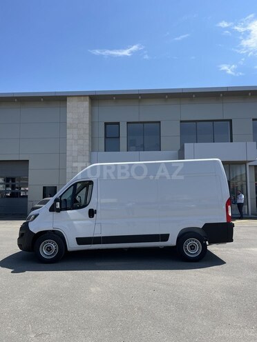Peugeot Boxer-2